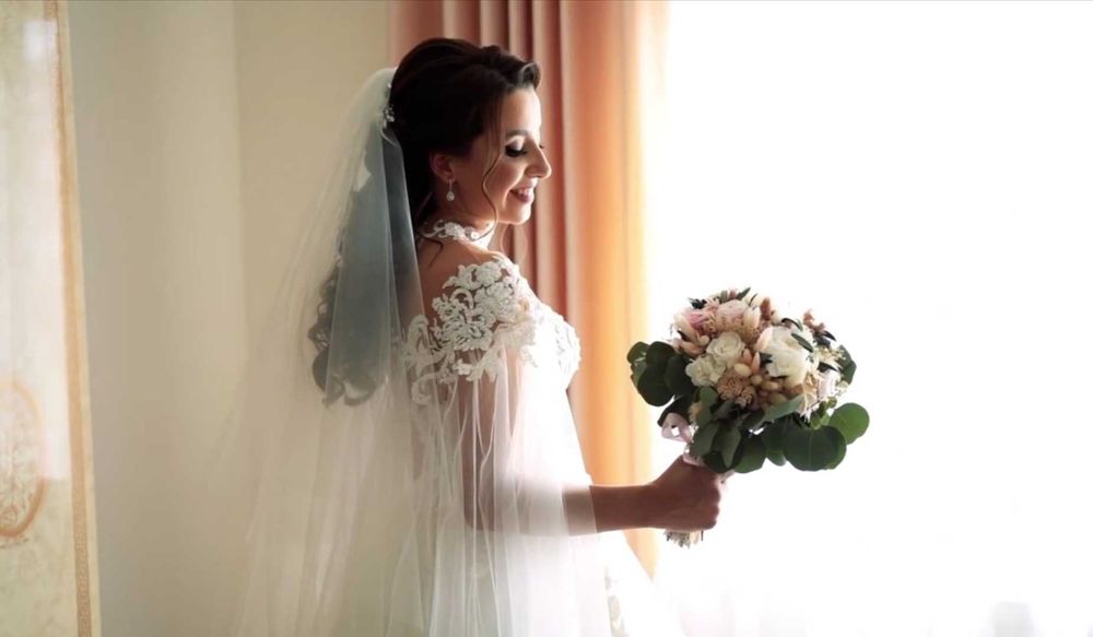 Vand rochie de mireasa