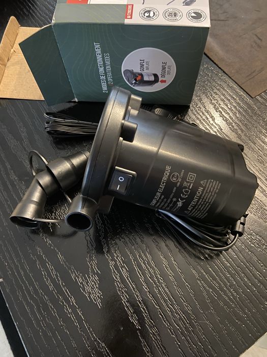 Pompa electrica pentru saltea gomflabila