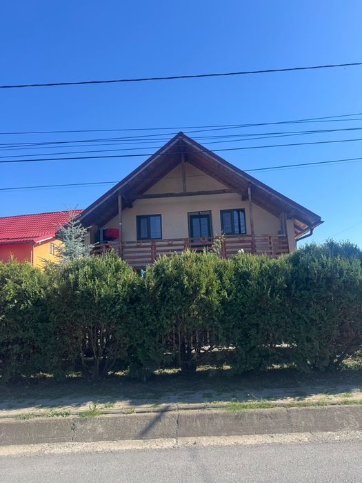 Casa de locuit+ Pensiune/Spatiu pentru activități comerciale