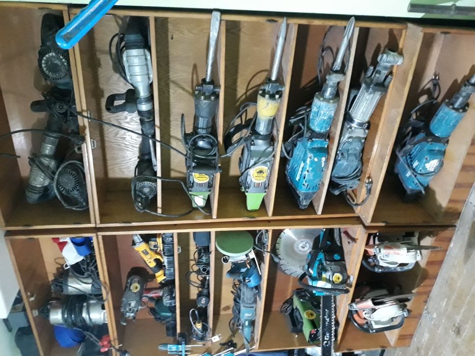 Închiriez Picamer Demolator Mai Compactor Picamar Drujba Taiat Beton