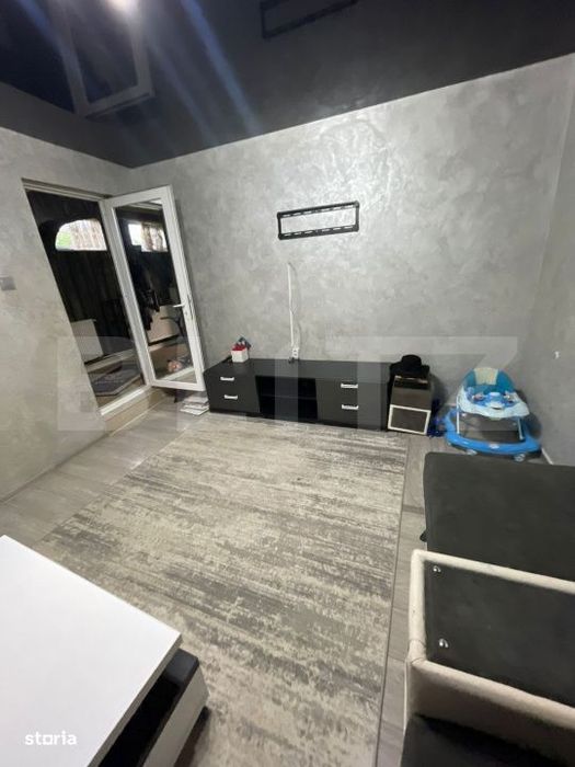 Casa de vanzare, 97 mp, zona Piata Centrala