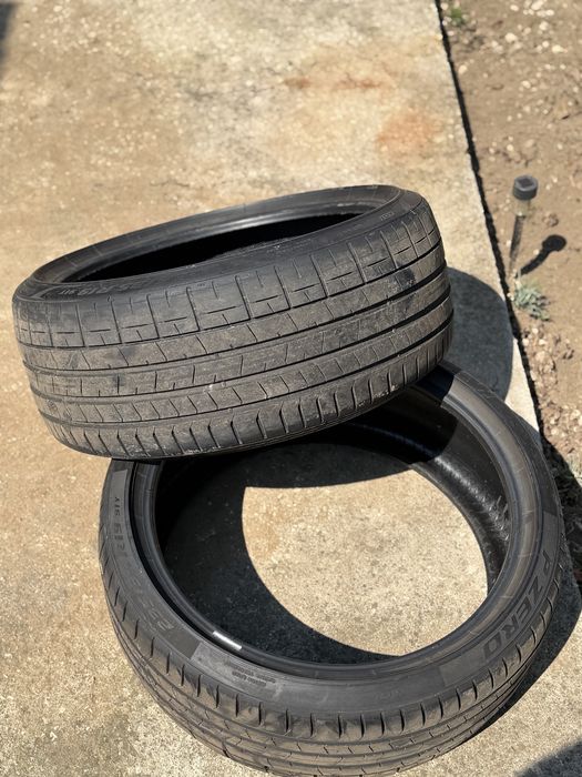 Pirelli P Zero AO1 – 235/35 R19 91Y