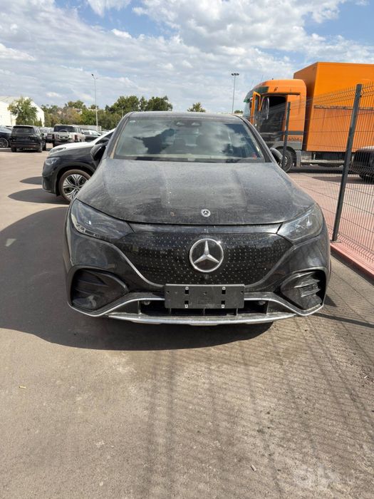 Mercedes benz EQE 500      2024 yil