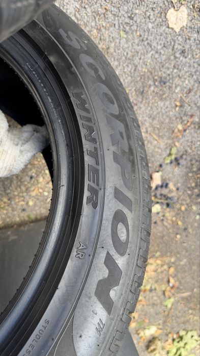 Зимни гими 235/55/19  101V Dot 2022 PIRELLI