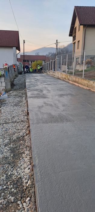 Servicii profesionale de construcții civile si industriale