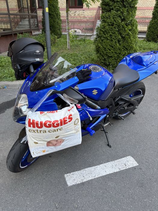Vând Suzuki GSX-R 600 (K6 / K7)