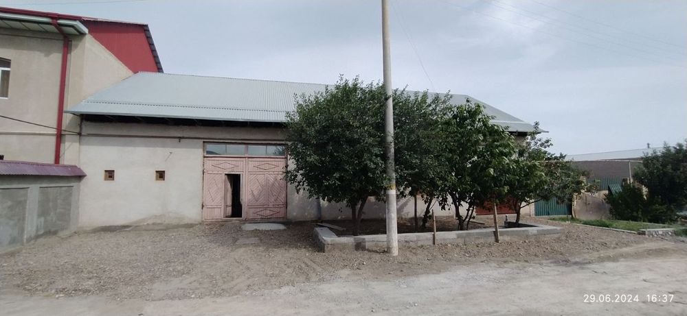 Hovli sotiladi mo'ljal chiltanob