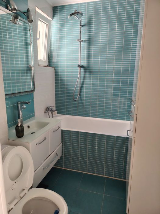 Vând apartament 3 camere Titan