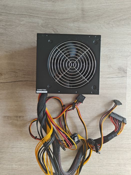 Sursa Chieftec GPS 500A8 500W