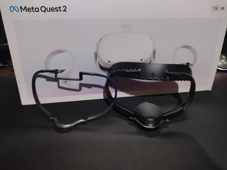 Meta Quest 2 128Гб + GamePad Case (Bobo VR M2 Pro+)