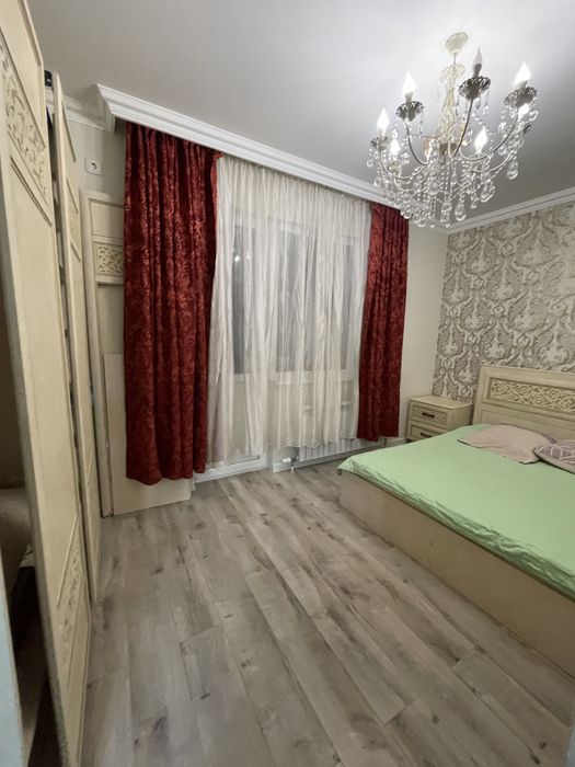 Квартиры посуточно и по часам район экспо!