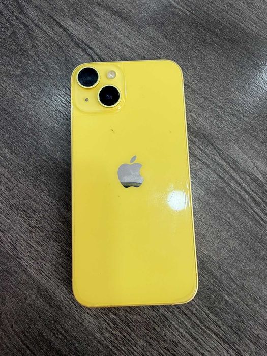 Смартфон iPhone 14