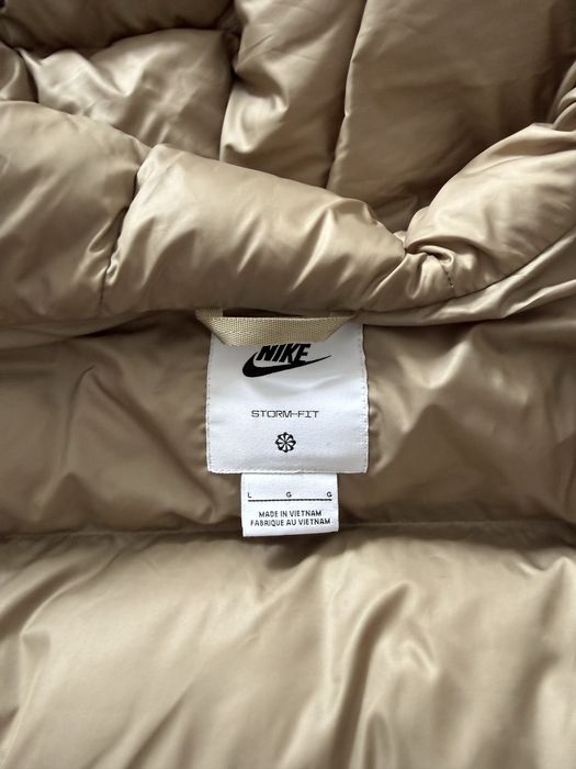 Geaca puffer Nike Storm FIT Windrunner