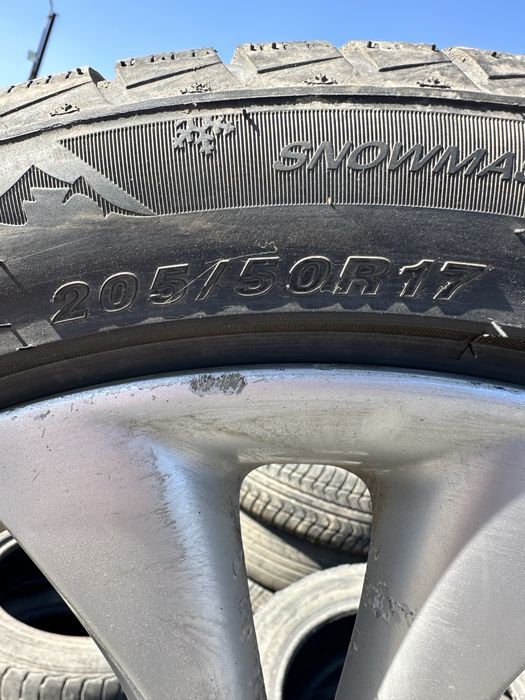 Продам диски с резиной R17