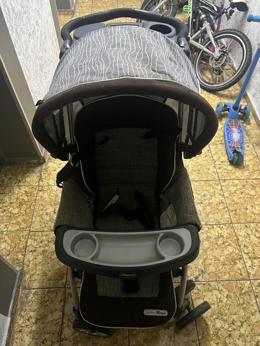Продам коляску chicco
