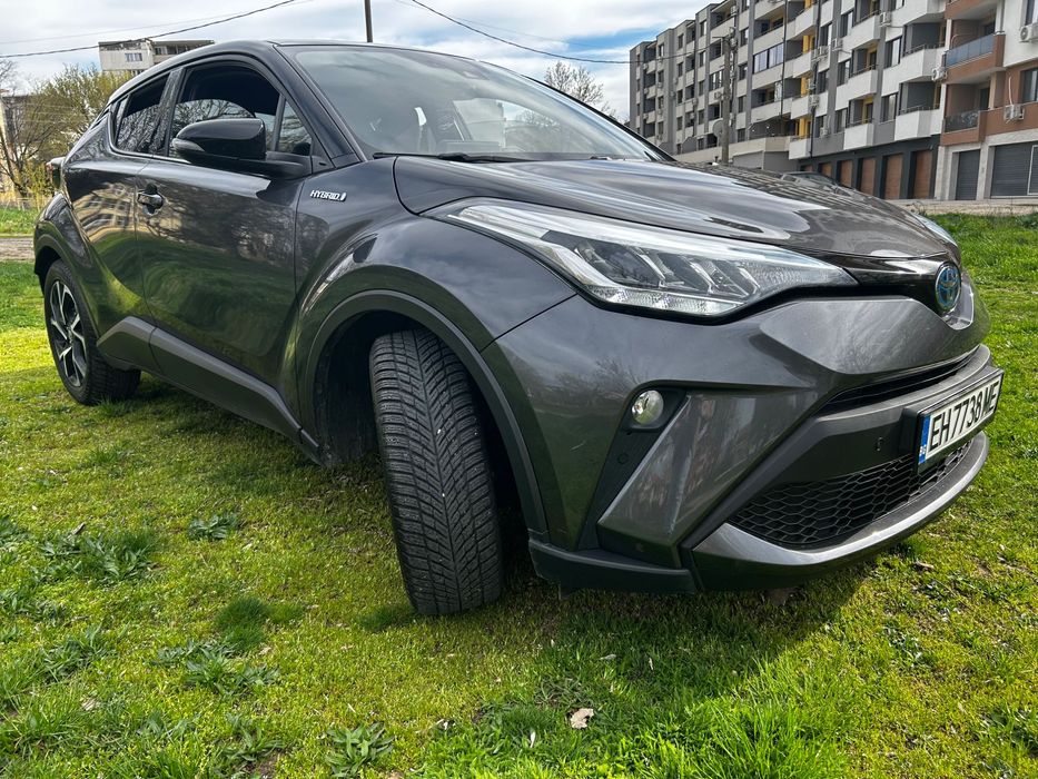 Toyota C-HR 2.0 Hybrid Гаранция 150кс