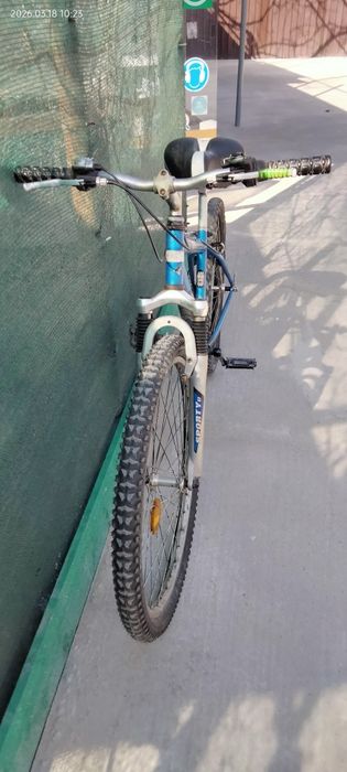 Vând bicicletă bună de deplasări + laptop HP probook 6560b  3+3 mil