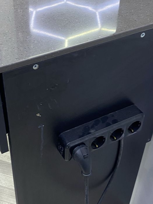 Продам барбер кресло 4, 3 шкафчик