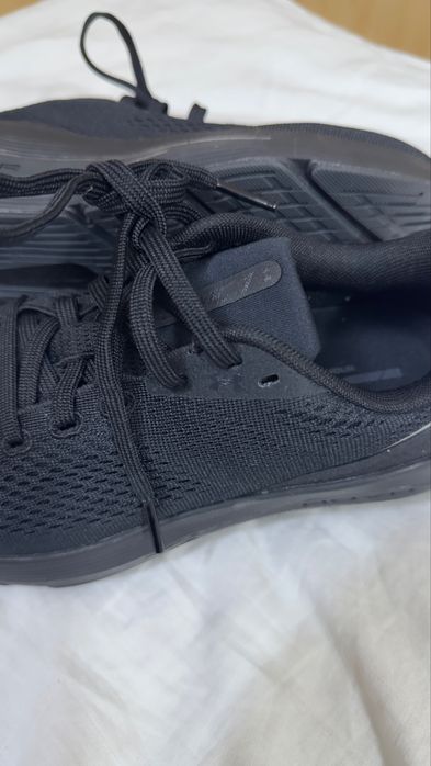 Under Armour HOVR кроссовки