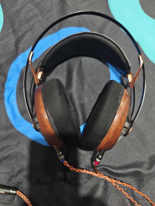 Vand casti Meze 109 PRO