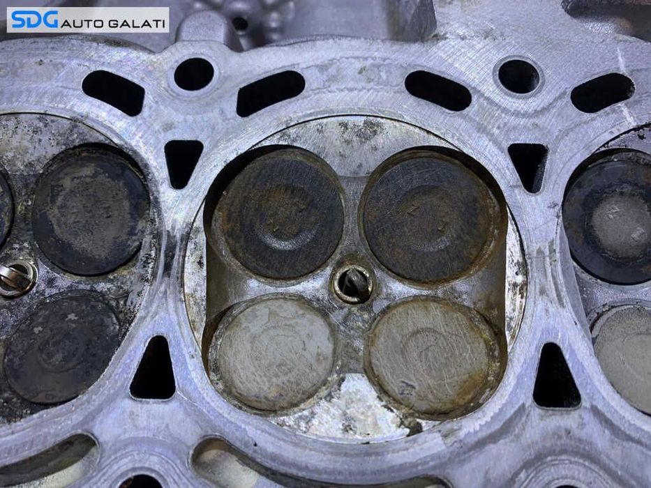 Chiulasa Echipata cu Capac Axe Supape Tacheti Culbutori Toyota Auris 1.6 1ZR 1ZR-FE 2006 - 2012