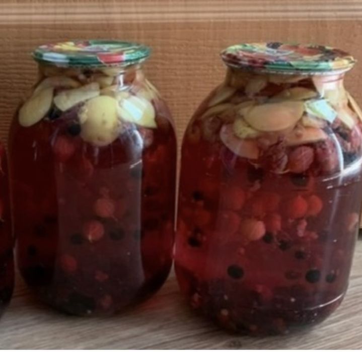 Компоты ассорти свежие