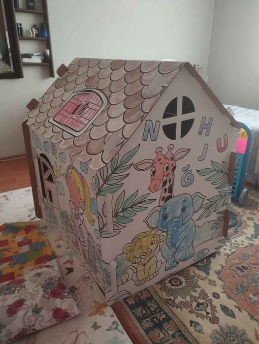 Картонена къща за оцветяване XXL