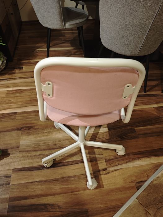 Въртящ се детски стол ИКЕА, розов
