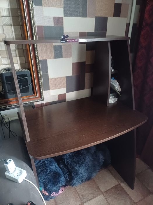 Стол для компьютера