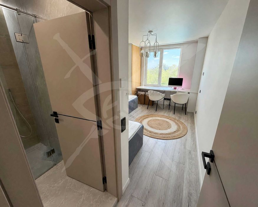 Продава се Тристаен апартамент в Поморие - 103 кв.м за 1554 €/кв.м - Снимка #1