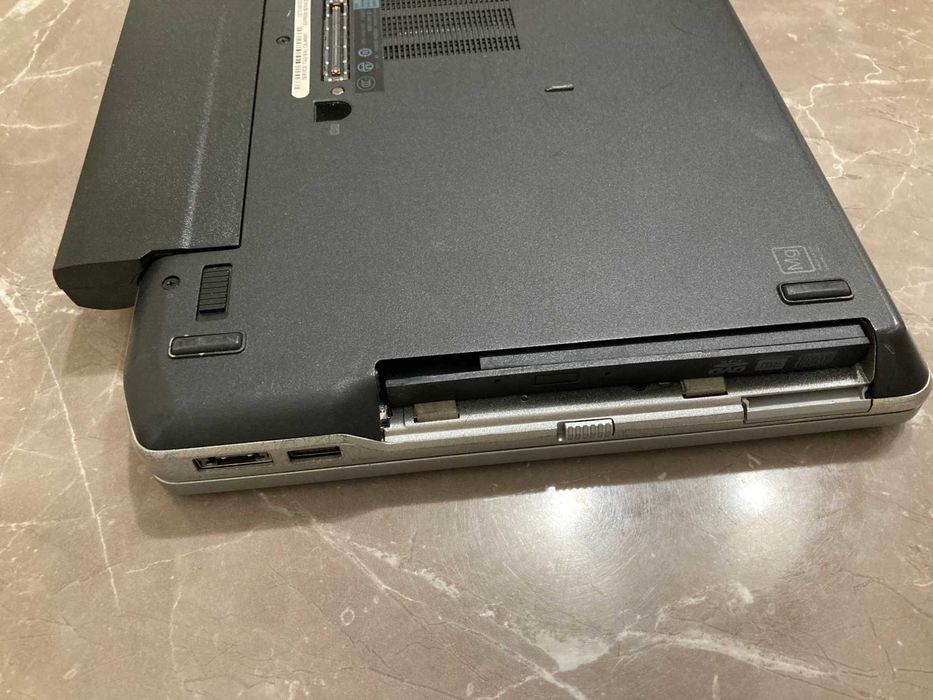 Dell Latitude E6430S, 14", i5-3320M, 4 Gb RAM, hhd SSD 120GB