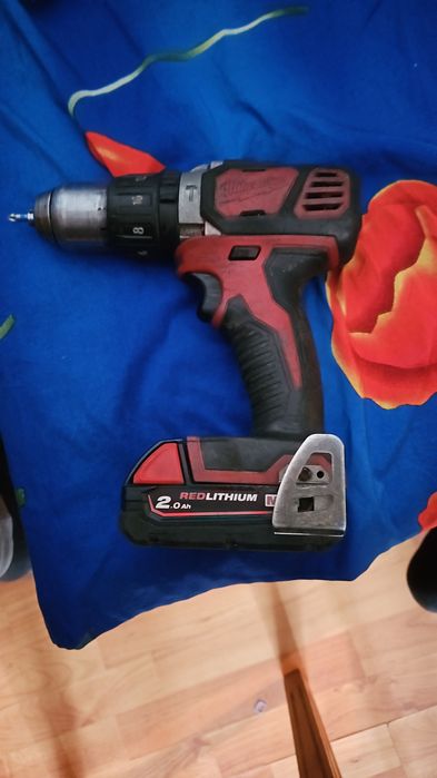 filetantă Dewalt.bormașină milwaukee