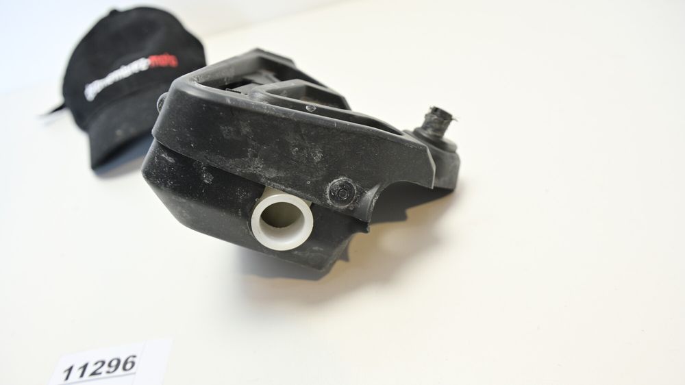 Vas Expansiune Rezervor Lichid Racire Cu Carena Yamaha MT10 2016 -