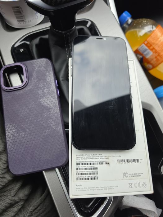 IPhone 12       .