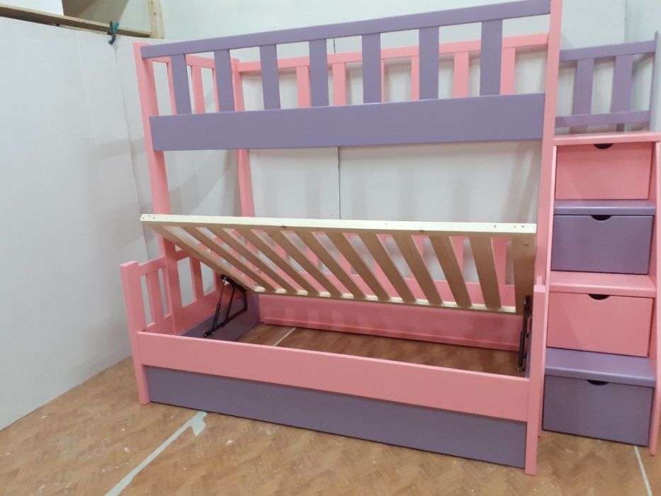 TRANSPORT GRATUIT.Pat etajat din lemn masiv cod 3509