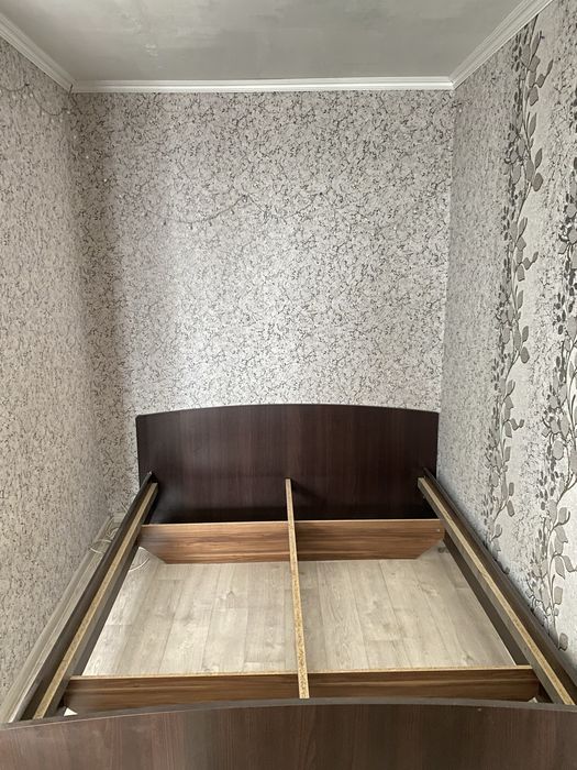 Продам двухспальную кровать