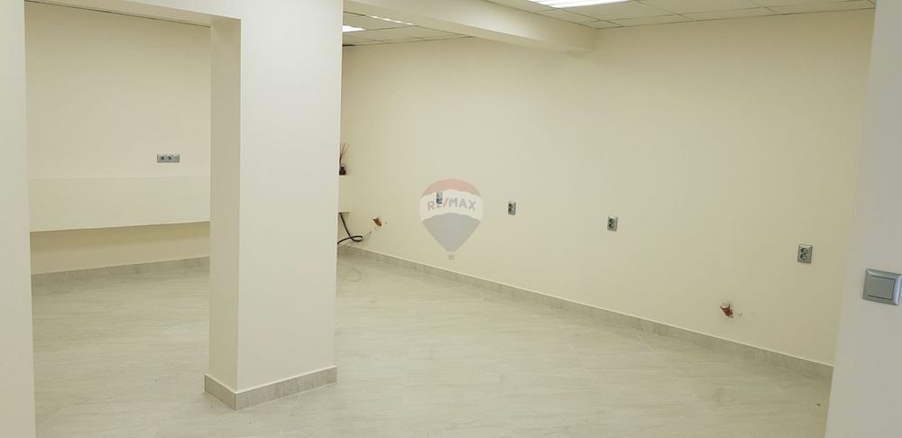 Продава се Магазин в Варна, Завод Дружба - 100 кв.м за 1395 €/кв.м - Снимка #7