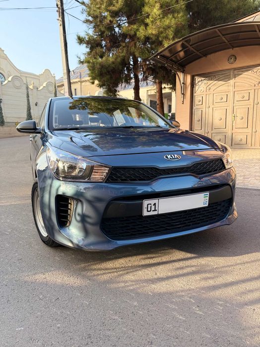 Продается Kia Rio 2018г (51,370 пробег) Цвет Синий Дымчатый