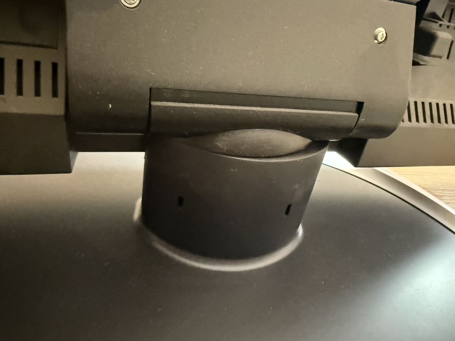 Телевизор JVC +-65 см диагональ
