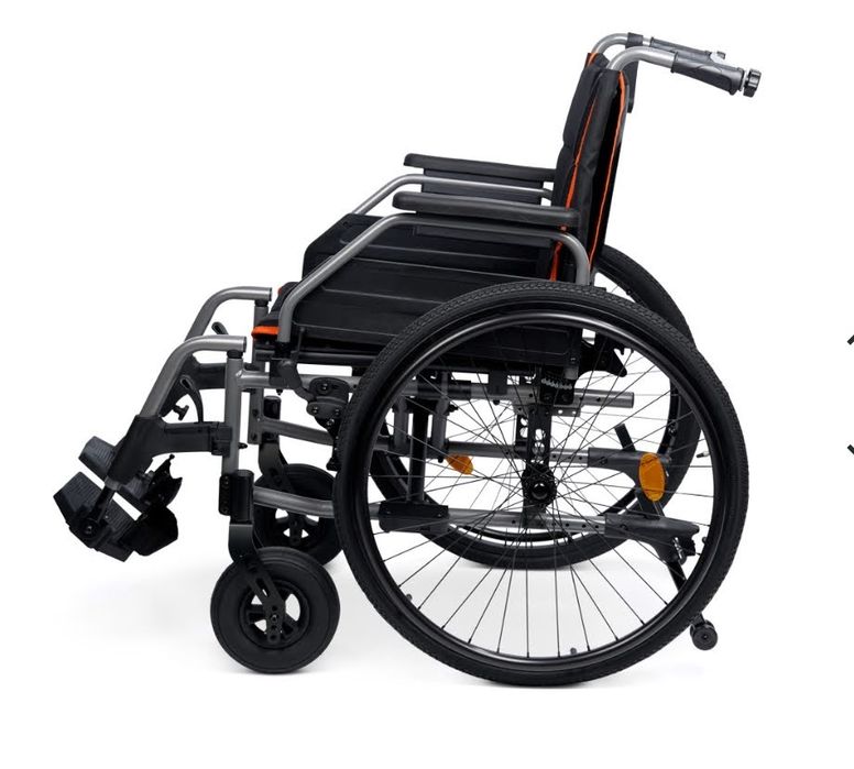 Продам инвалидную коляску