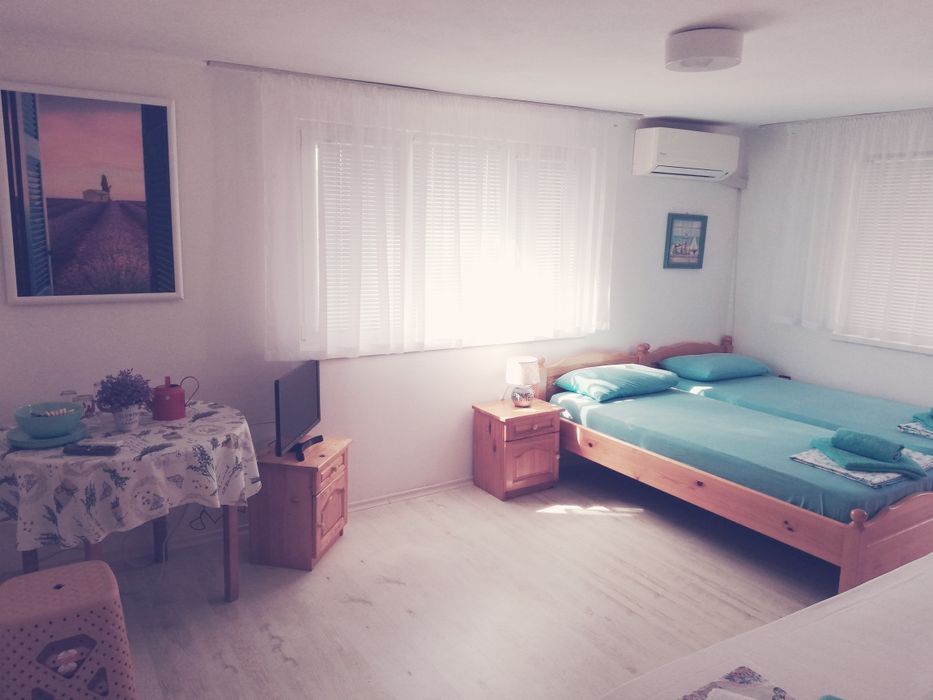 Самостоятелен апартамент Царево