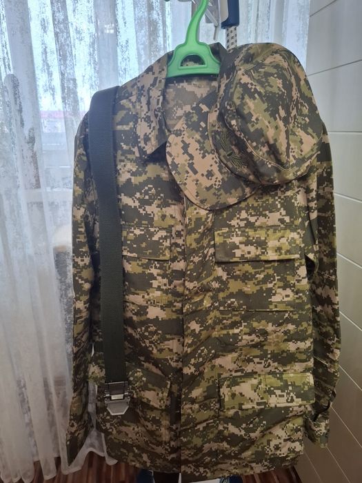 Продаю  форму комуфляж.