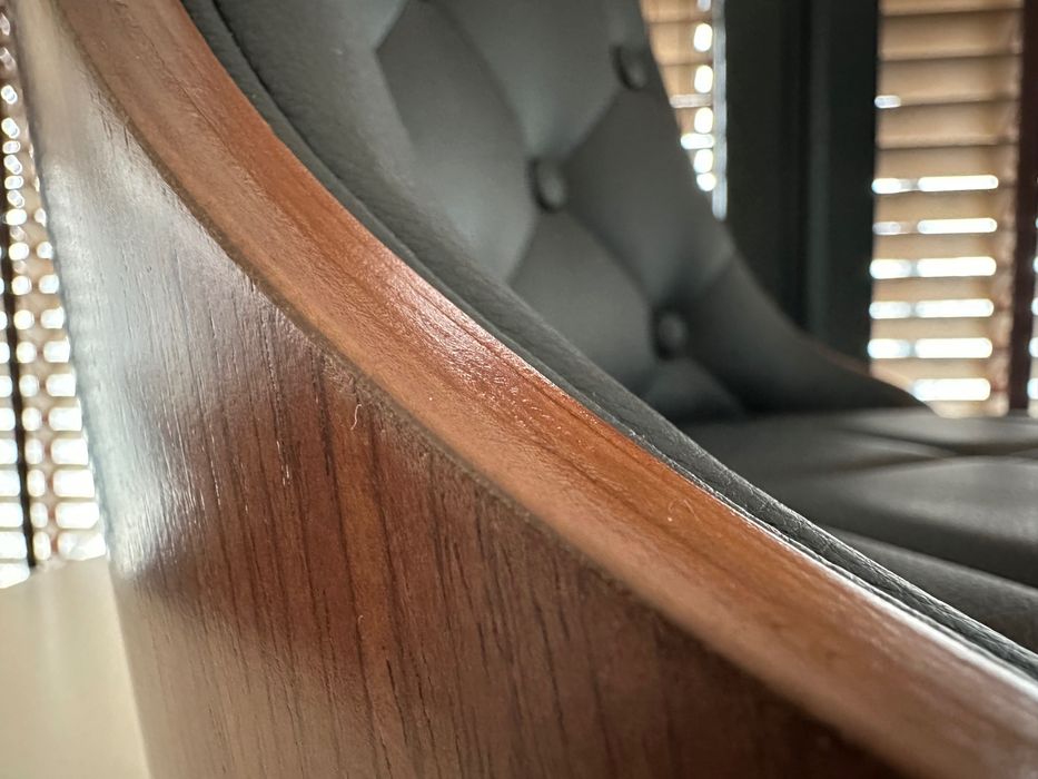 Седалка за бар стол Бостън + болтове и ключ