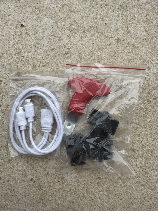 Adidasi cu role marimea 37