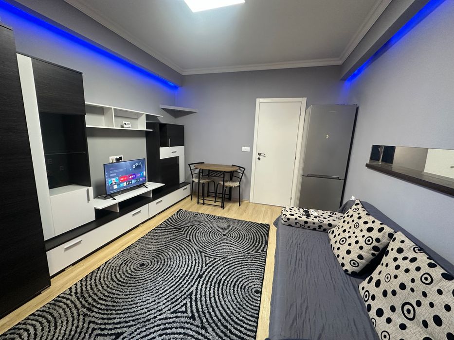 Garsonieră de închiriat în Bistrița – zona Han
