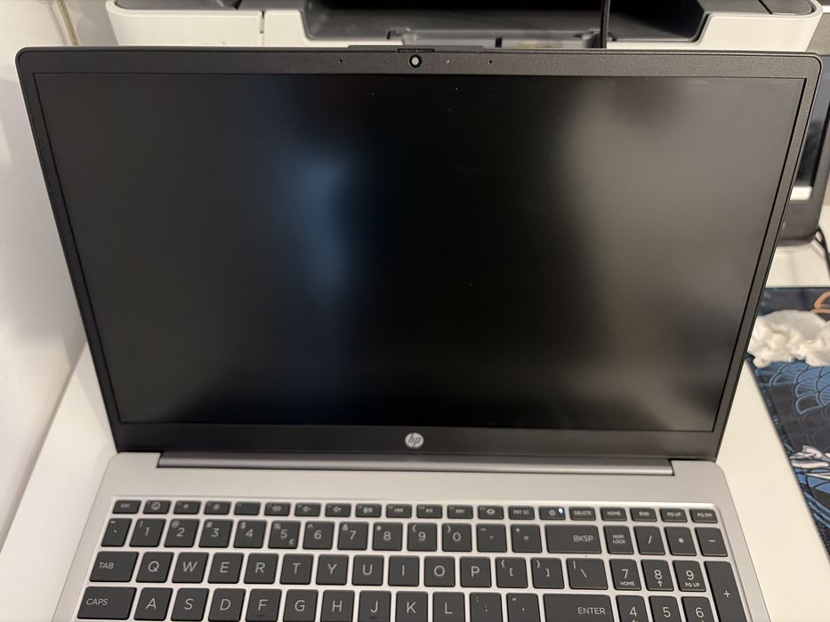 Laptop HP i5 1334U 16 GB