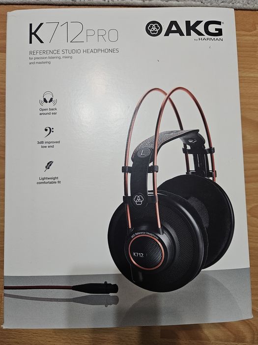 AKG K712 PRO студийни слушалки