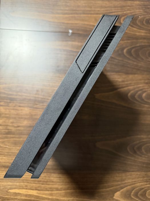 Ps4 с един джойстик
