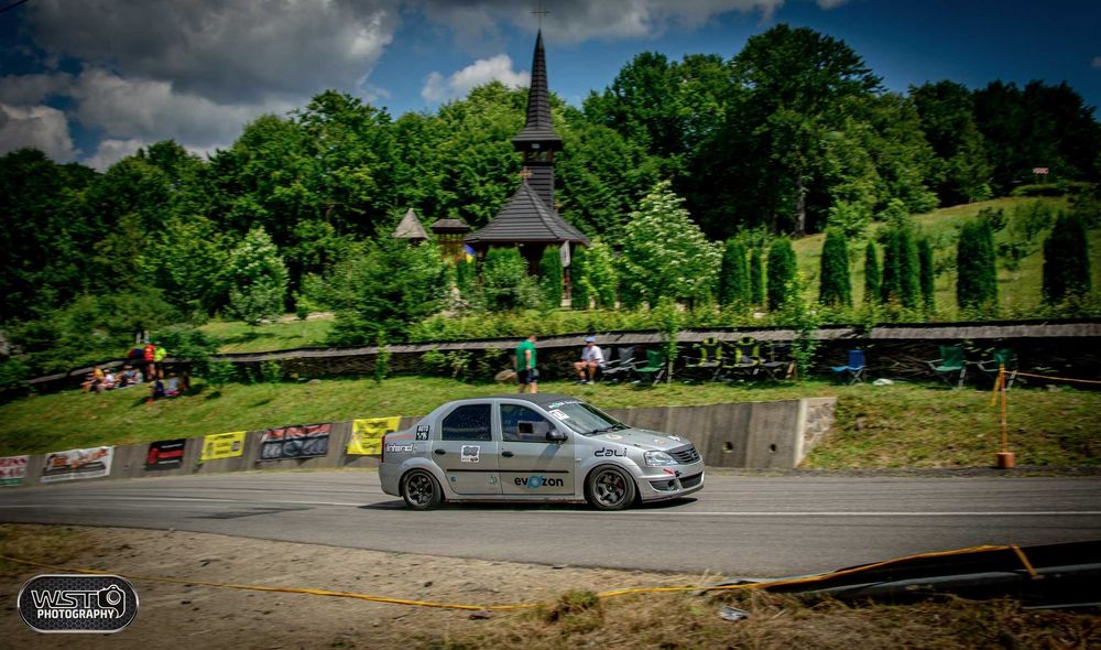 Dacia Logan 1.6 16v pt. competitii sportive