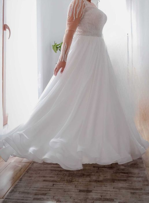 Rochie de mireasă unicat, cu voal de 3m